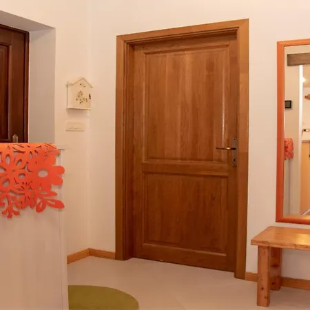 Brneti & Medicinal Botanical Garden Apartment Pazin